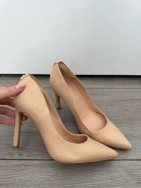 Guess Women's Beige Pointed-Toe High Heel Pumps